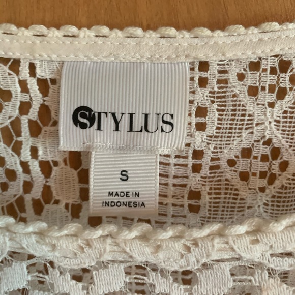 Lace 3/4 with cami! FREE w/ purchase! - Picture 2 of 4